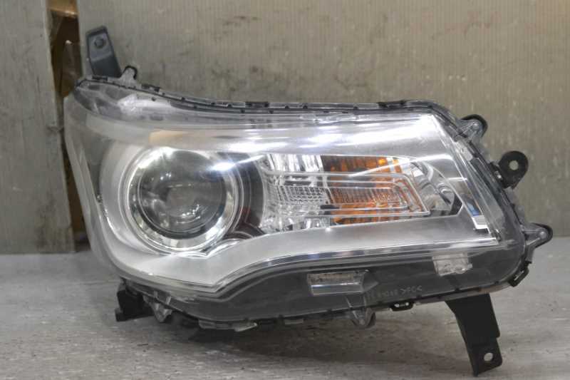 デイズ HWS G 前期(B21W) 純正 スタンレー 動作保証 右 ヘッドライト バラスト HID キセノン レベライザー付 W1048 / 26010-6A02K k070013拍卖