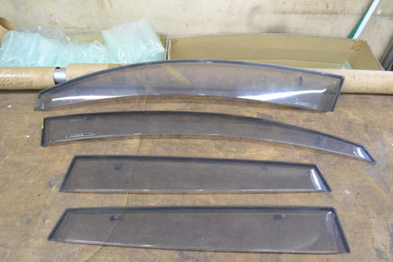 ムーヴ L 前期(L175S L185S) 純正 破損無 取付OK ドアバイザー 1台分 セット 取り付け金具付 08610-K2001 k070020拍卖