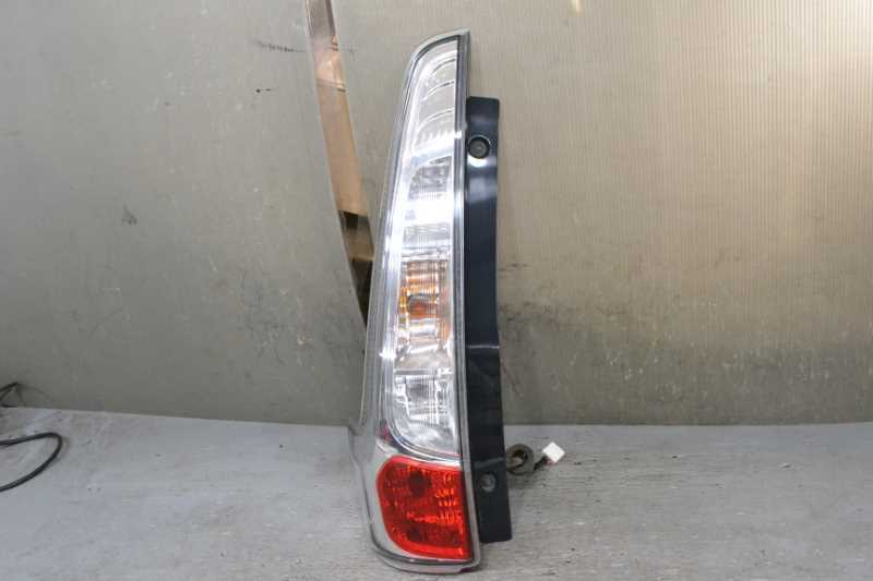 デイズ HWS G 前期(B21W) 純正 破損無 取付OK 動作保証 左 テールランプ テールライト 26555-6A02B k070012拍卖