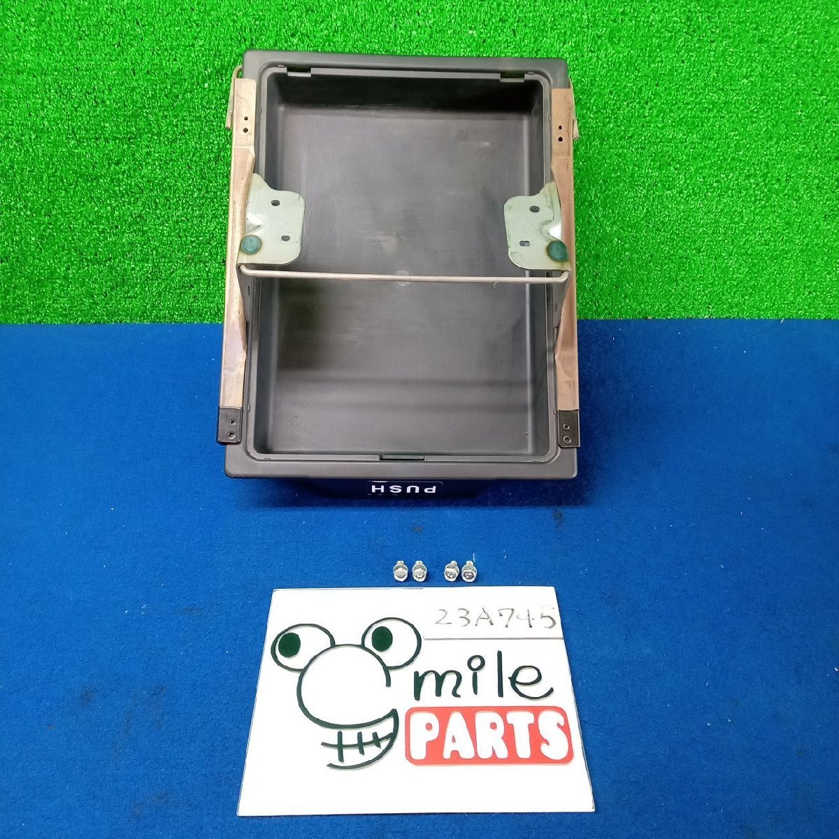 RN1 ステラ 純正 助手席下小物入れ 1A4-8-8/23A745*同梱不可拍卖