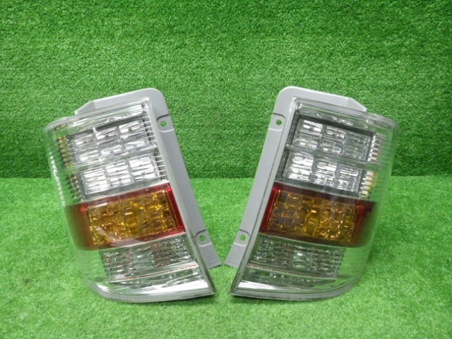 トヨタ ATH10 アルファード H/V 外 テールレンズ 左右セット 58-11 4 230228049拍卖
