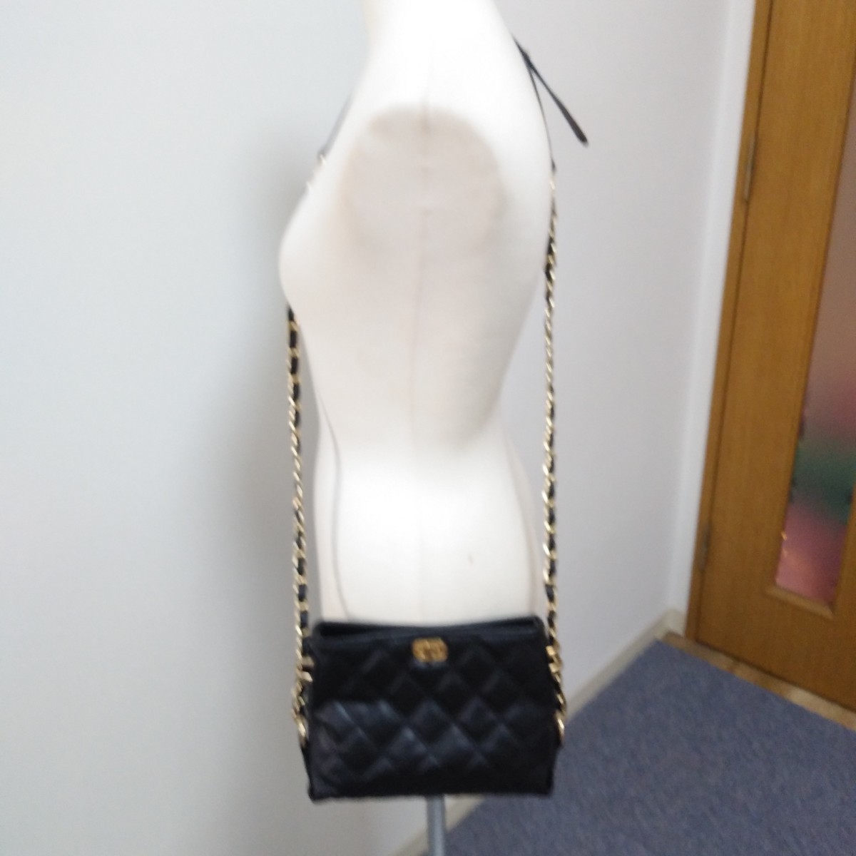 PINCNEL レディース ショルダーバッグ ブラック拍卖