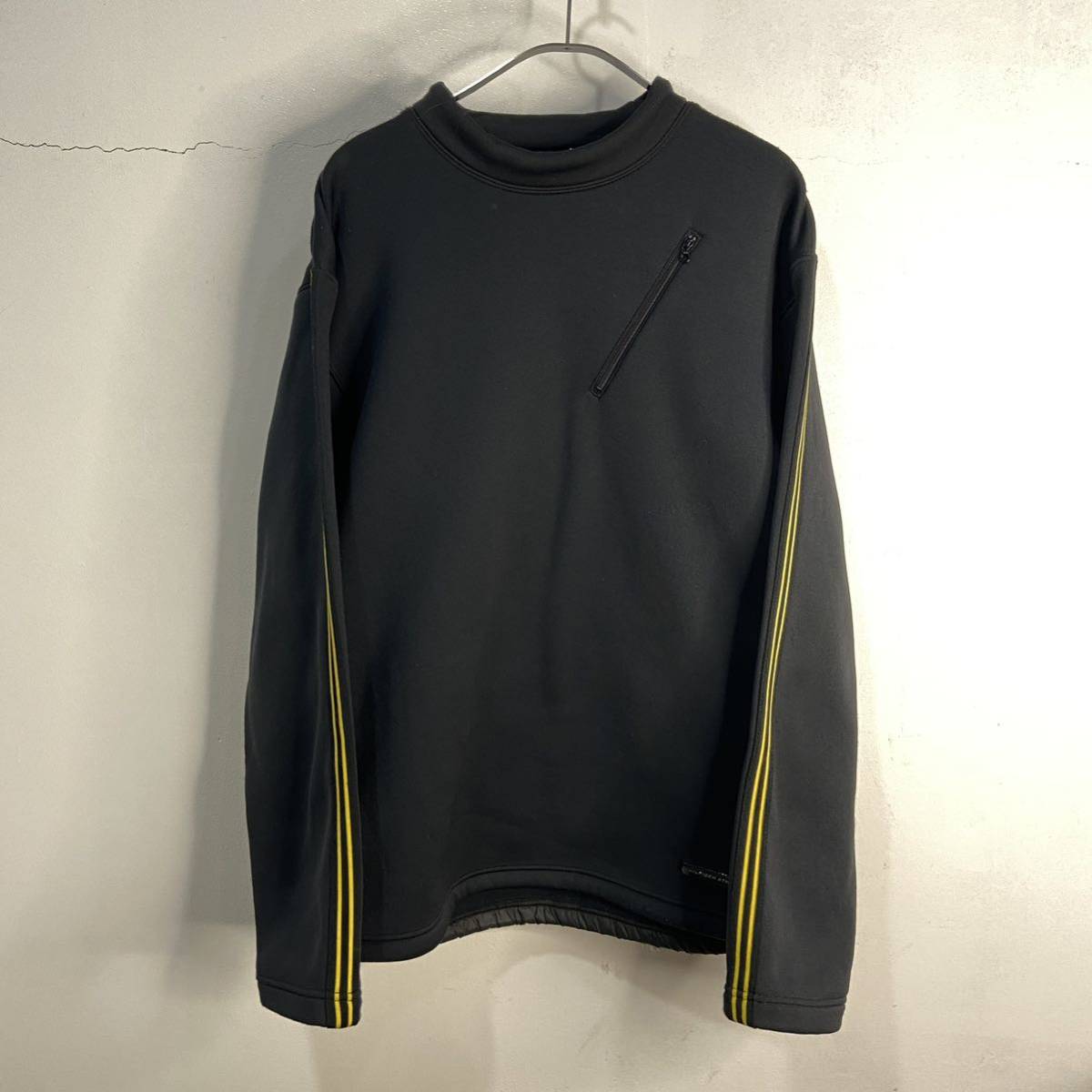 送料無料☆Tommy hilfiger☆ハイネック袖ラインテックプルオーバー☆黒☆M☆拍卖
