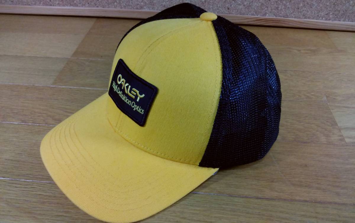 OAKLEY オークリー キャップ 大人用 黄 黒 送料300円~ 帽子拍卖