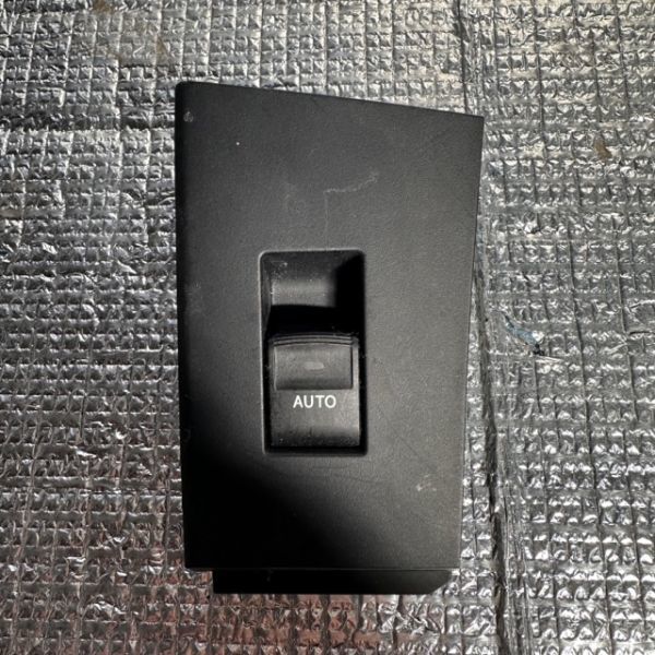 トヨタ TOYOTA オーリス NRE185 NZE181 NZE184 ZRE186 純正 リア R ウィンドウ スイッチ 右 R 74271-12450 No.1260拍卖