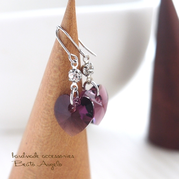 ◆+angelo+スワロフスキー 6228とラインストーンのピアス(p-073)アメジスト S ハート チタン 樹脂 イヤリング拍卖