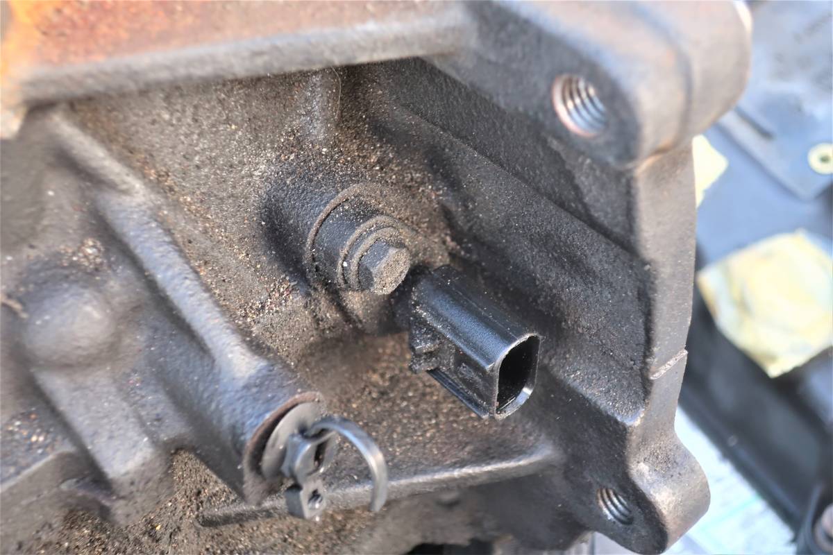 H17 (2005) GH-RA16 R50/R53/RF16/RH16/RE16 BMW MINI ミニクーパー 2WD AT(CVT) W10B16A 純正 クランク角センサー / 04693135AR 2170401拍卖