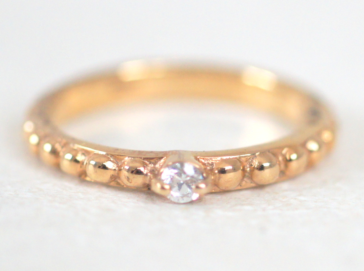 シルバー925製 ゴールドカラー 一粒ジルコニア付きリング拍卖