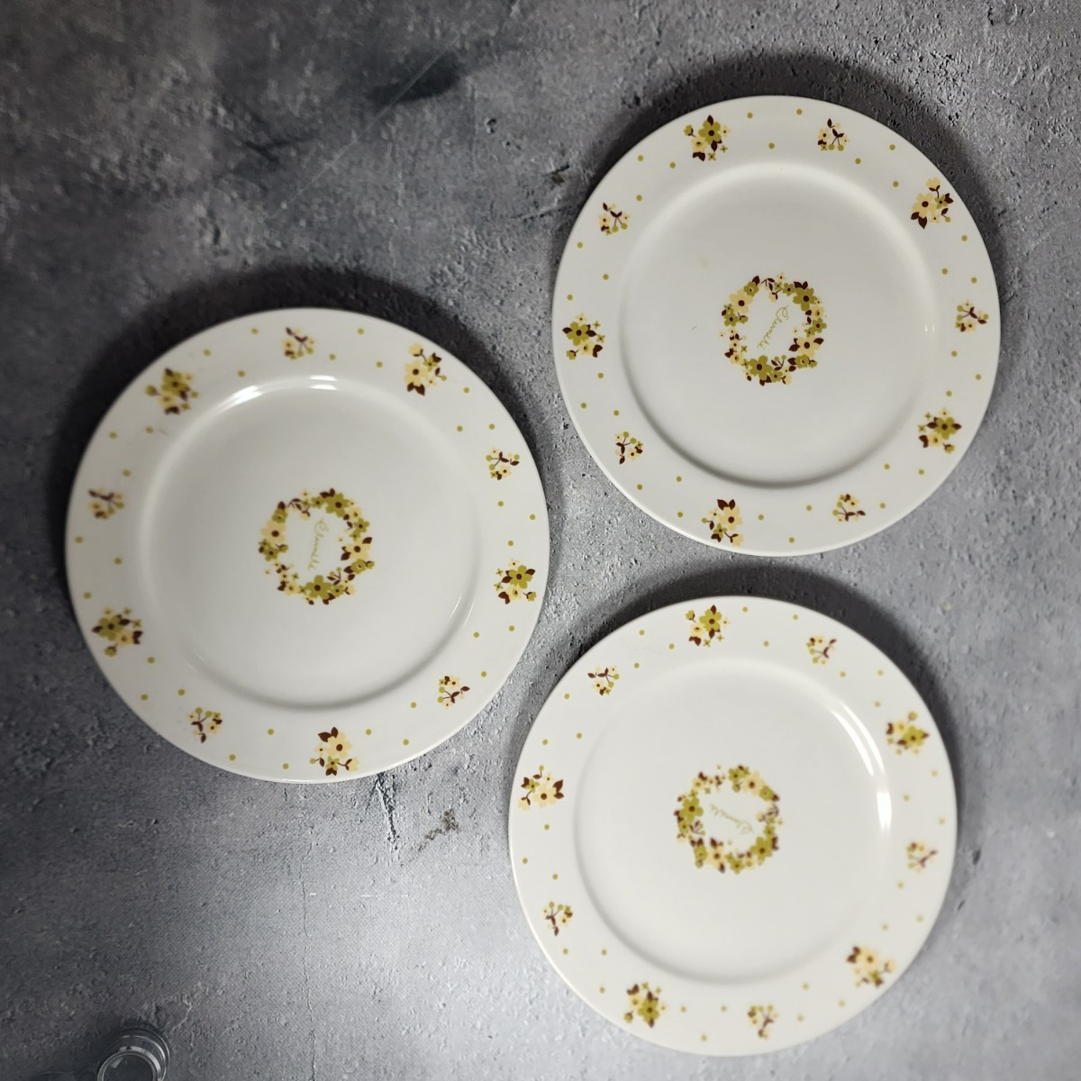 Izawa eternite ケーキ皿 3枚 未使用 /デザート皿/中皿/食器/陶磁器/拍卖