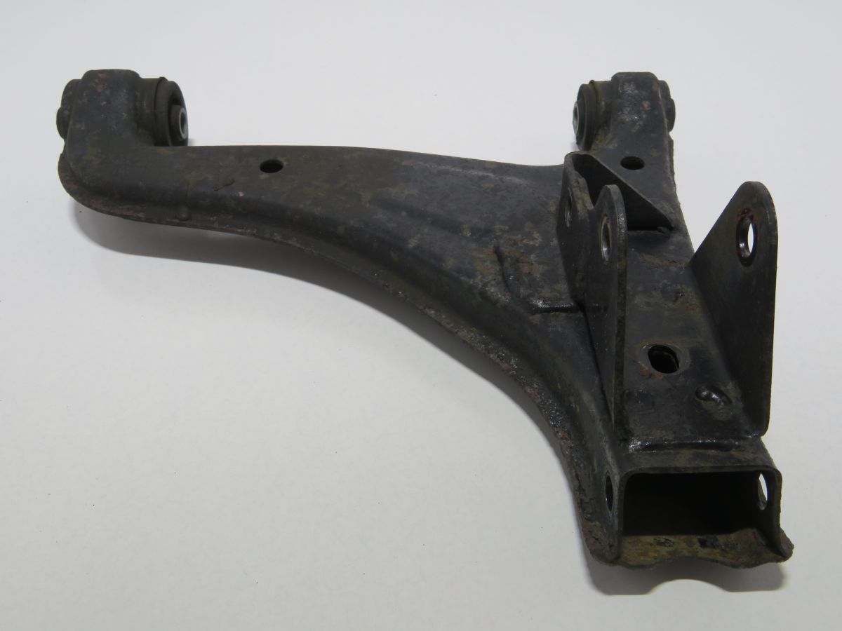 23-4-24  EA11R  スズキ カプチーノ   【 フロント 右 ロアアーム 45205-80F00 】 拍卖