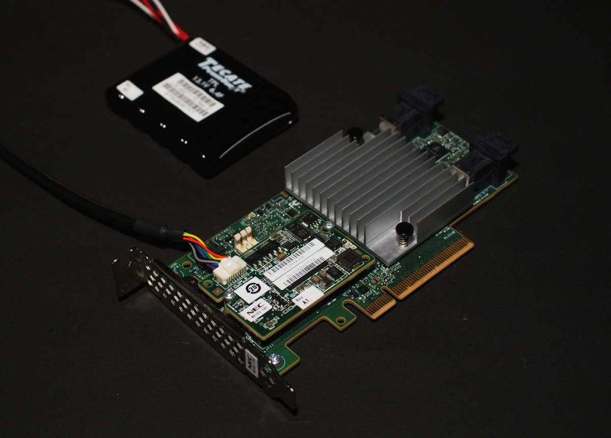 LSI MegaRAID SAS 9362-8i 2GB ロープロファイルブラケット拍卖