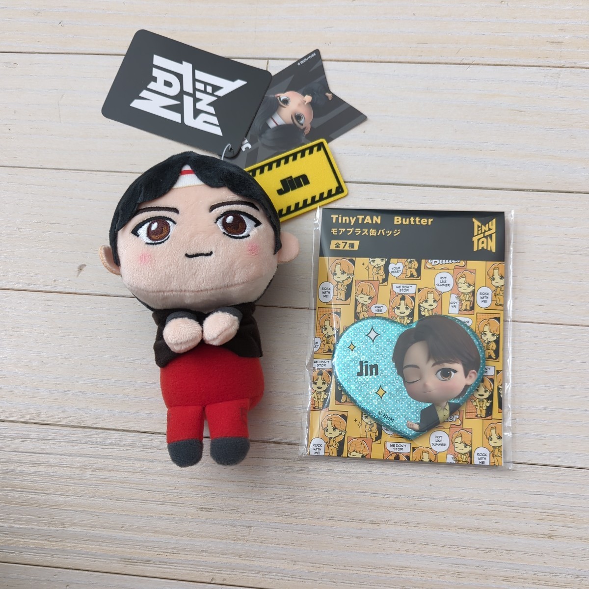 Tiny TAN★モアプラスぬいぐるみ&缶バッジ Jin拍卖