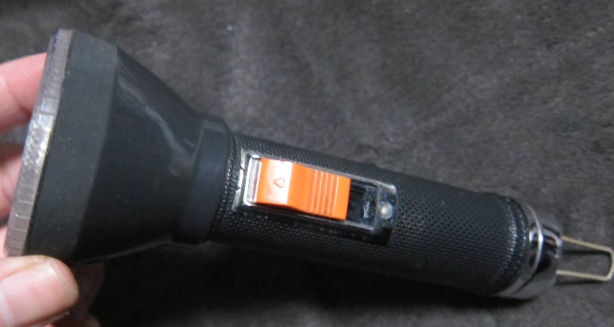 (0-1181)ソニー 昔の懐中電灯(ジャンク)拍卖