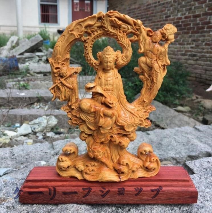 【ケーリーフショップ】貴重供養品 仏教美術 崖柏木精密細工 観音菩薩像 大師彫刻拍卖