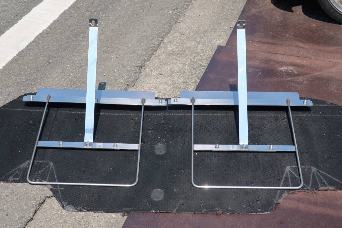 R4 CYJ77C ISUZU GIGA いすゞ ギガ 4軸低床 G-CARGO 純正 リア 泥除け 泥よけ 固定 取り付け ブラケット ステー 左右 SET 新車外し NO49拍卖