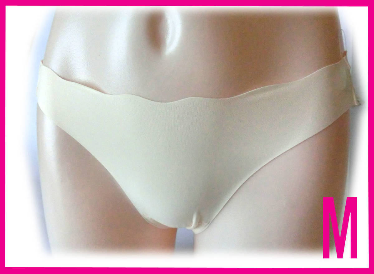 50 淡いベージュ?クリーム色? 新品 100001 Triumph トリンプ アモスタイル AMST1126 String Tバック ショーツ Mサイズ ヒップハング拍卖