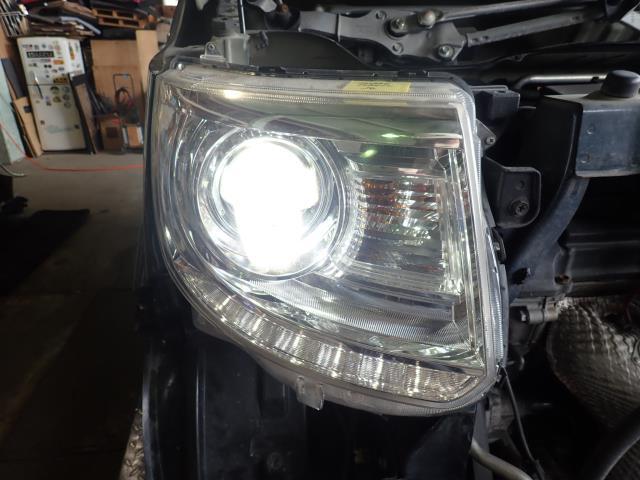 MRワゴン DBA-MF33S 右ヘッドランプASSY ZVE 35120-50MB0拍卖