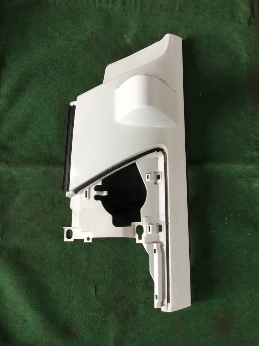 07' フォワード コーナー パネル (L)フタなし 純正白 E 230303 即日発送可 ヤフオク イスズ 160~170s拍卖
