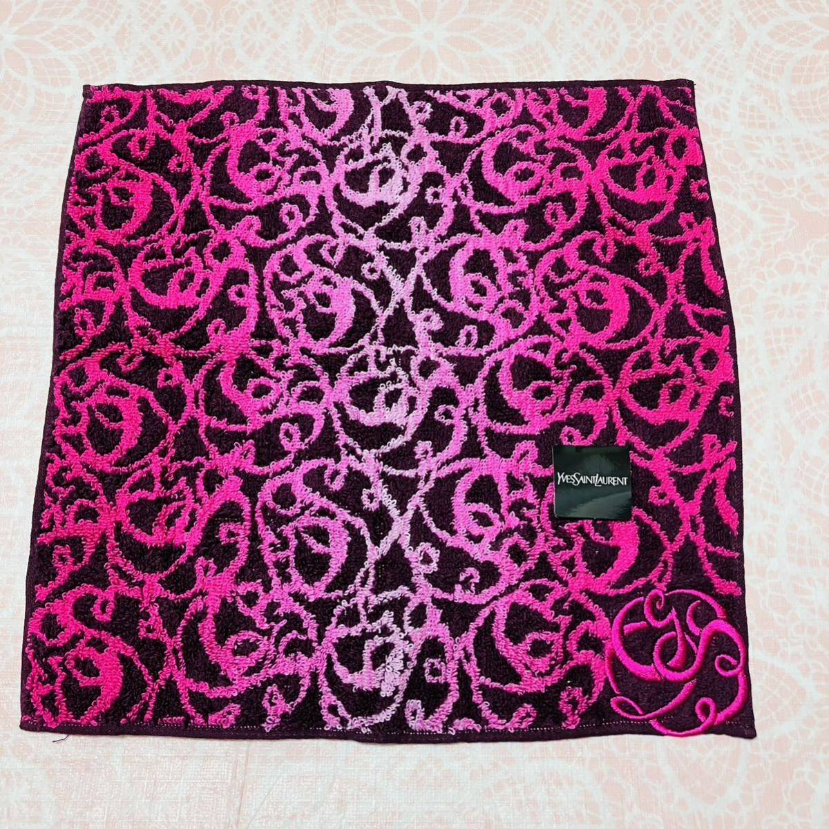 【レア柄】新品/イヴサンローラン/タオルハンカチ/正規品/未使用/YVES SAINT LAURENT/YSL/タグ付き/レディース/ピンク/ハンドタオル拍卖