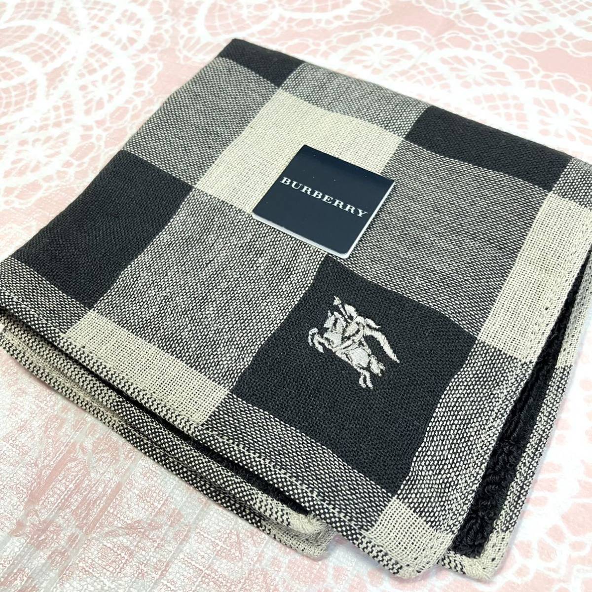 【麻混】新品/BURBERRY/タオルハンカチ/正規品/バーバリー/未使用/即決あり/匿名発送/日本製/ノバチェック/ハンドタオル/黒/ホースマーク/拍卖
