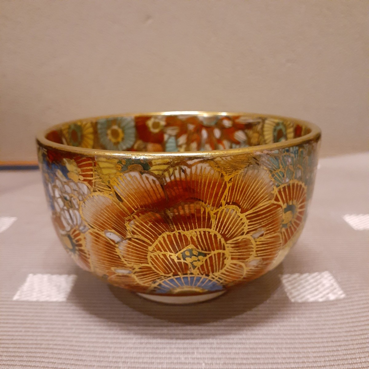 寿官 茶碗 約12.2cm×7.5cm 保護箱拍卖