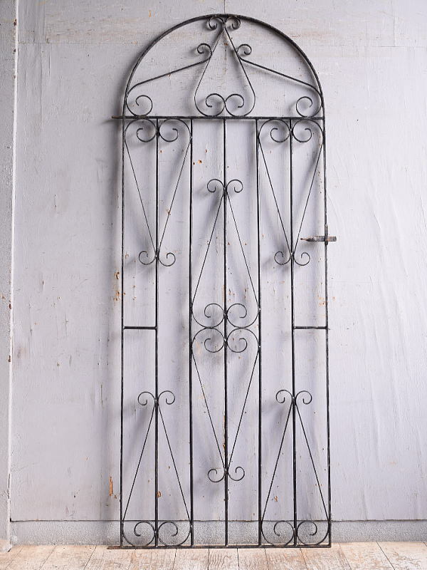 イギリスアンティーク アイアンフェンス ゲート柵 ガーデニング 11530拍卖