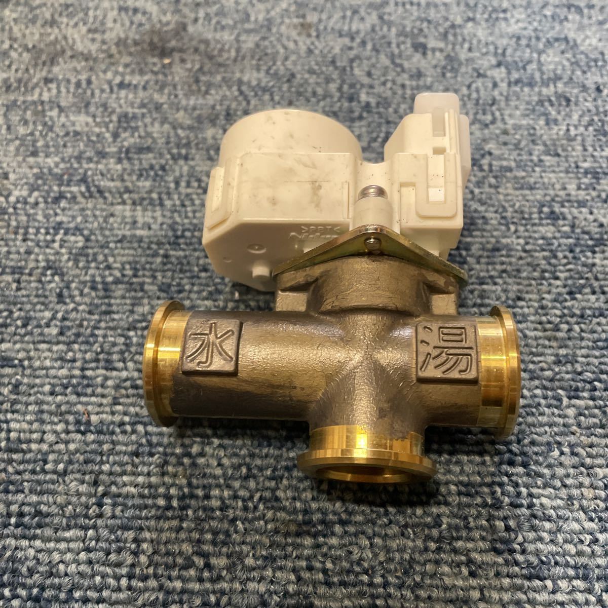 簡易動作確認 タカラスタンダード ヒートポンプ給湯機 EC-3703KU-FA ふろミキシング NSAE001N13 SXA エコキュート 混合弁 電動弁拍卖