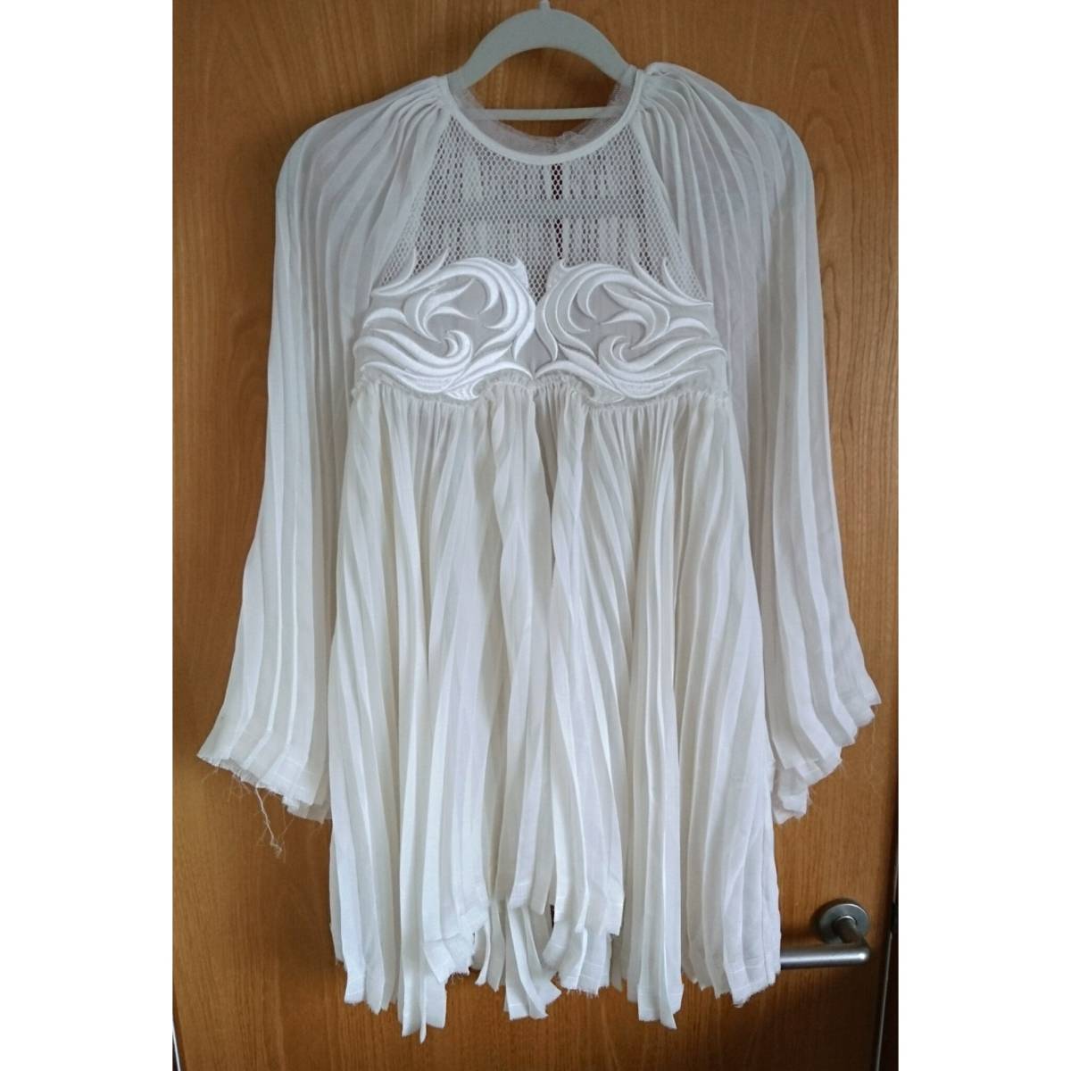 REKISAMI レキサミ トップス ワンピ ワンピース プリーツ 刺繍 メッシュ ホワイト 白 ドレス 細プリーツ デザイン シフォン シースル-拍卖