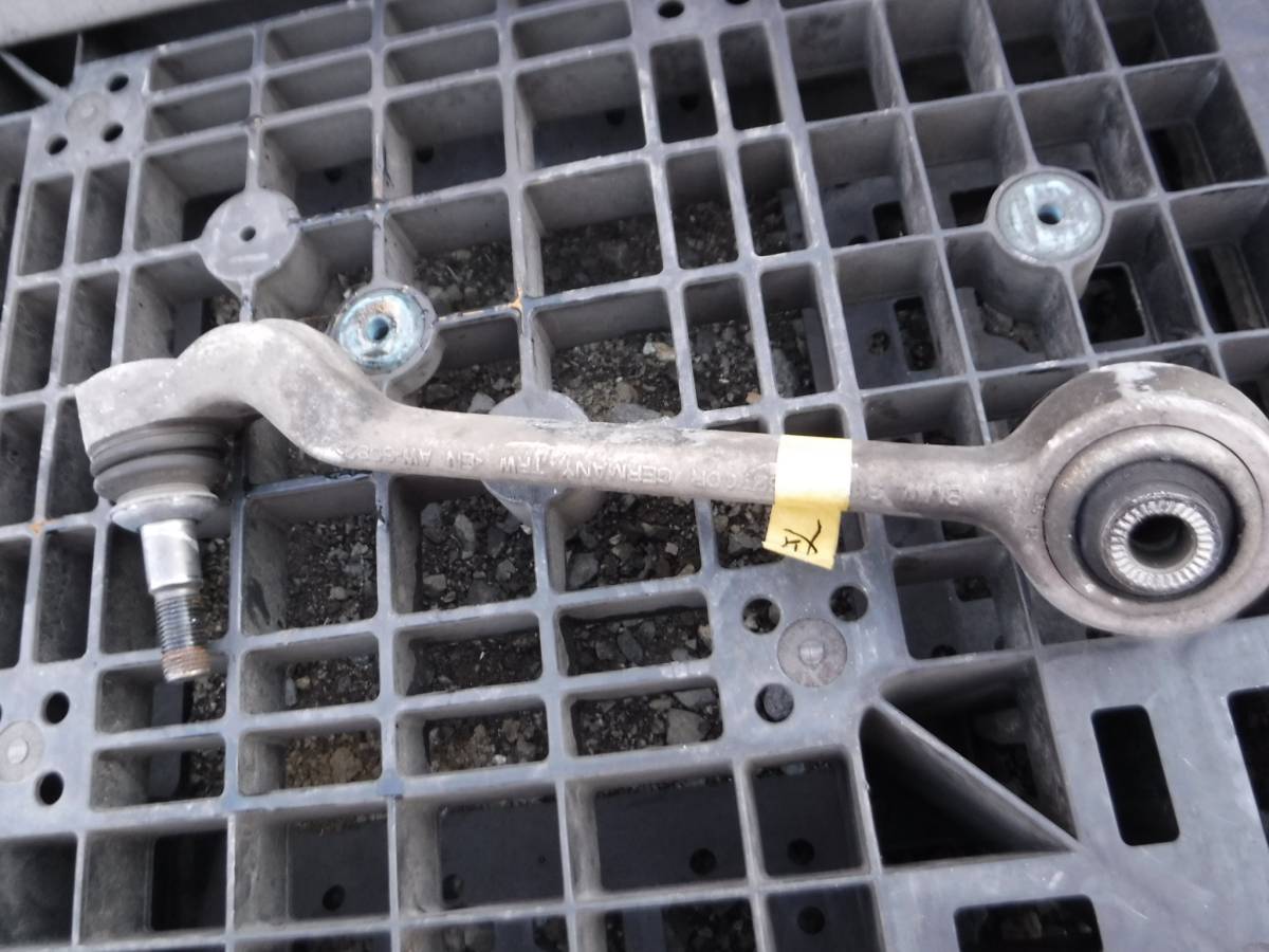 BMW 320i ツーリング フロント ロアアーム 右 後側 VR20 E91 ホワイト ワゴン 318i 320i 323i 325i 328i 330i拍卖