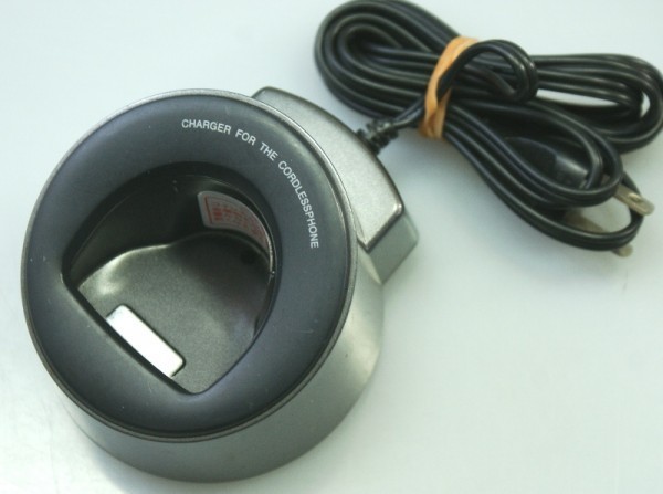 Sharp コードレス 電話機用 充電器 A03-0522JP シャープ ●動作OK拍卖