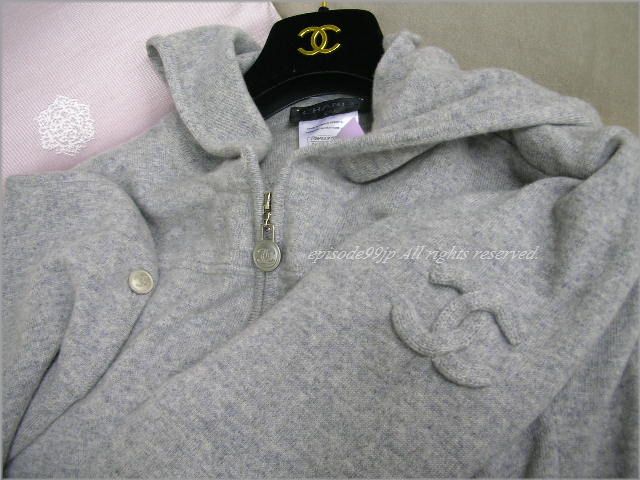 シャネル 美品 * CCロゴ フード付きカーディガン 薄手カシミヤ100% ライトグレー 44拍卖