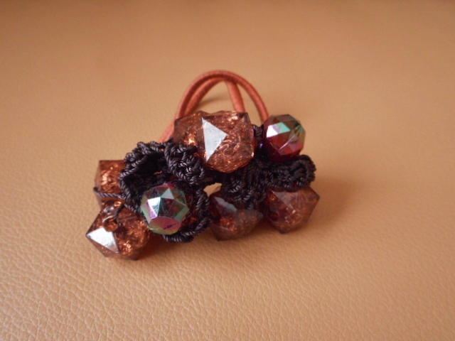 ◆未使用◆お花が付いたヘアゴム 茶色拍卖