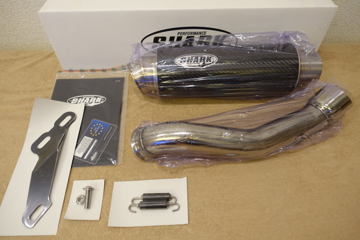 SHARK HUSQVARNA Svartpilen 701 Vitpilen 701 (18-20) SRC 4 Super Short カーボンスリップオンサイレンサー (1-1) 845018 定価75,213円拍卖