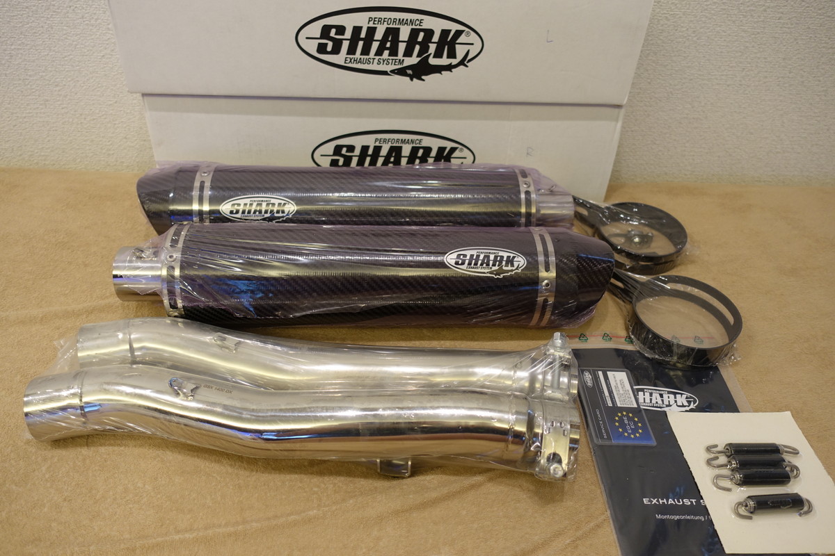 絶版★SHARK GSX1400 (01-04) Street GP 2本出しカーボンスリップオンマフラー(4-2) 840750 定価209,000円 シャーク拍卖