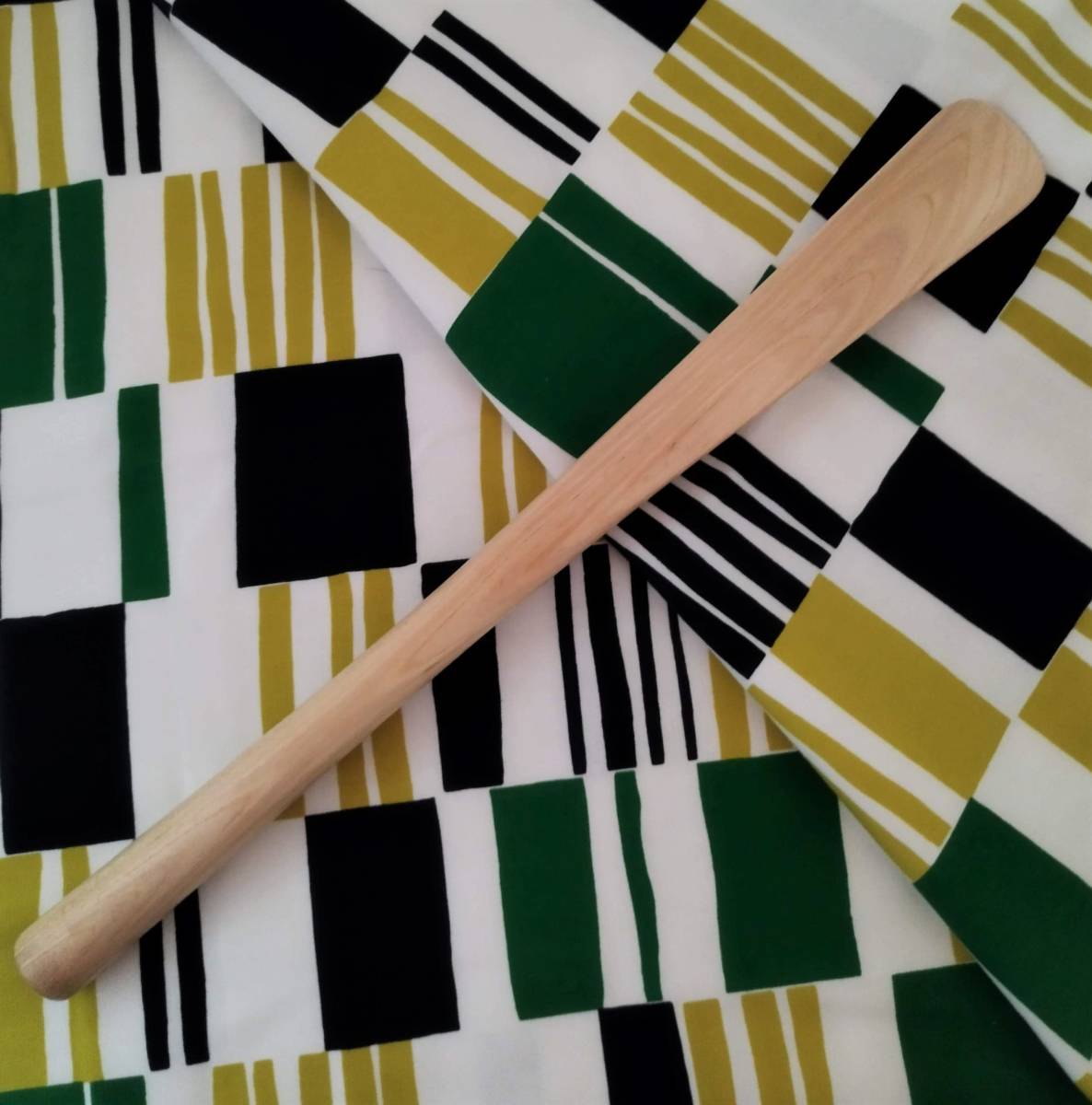 【靴べら】 使っております樹種は、ヤチダモです。木工職人さん手作りの作品です。拍卖