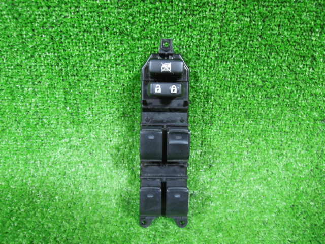 トヨタ ノア ZRR75G パワーウィンドウスイッチ 中古 515220 20ピン A1241拍卖