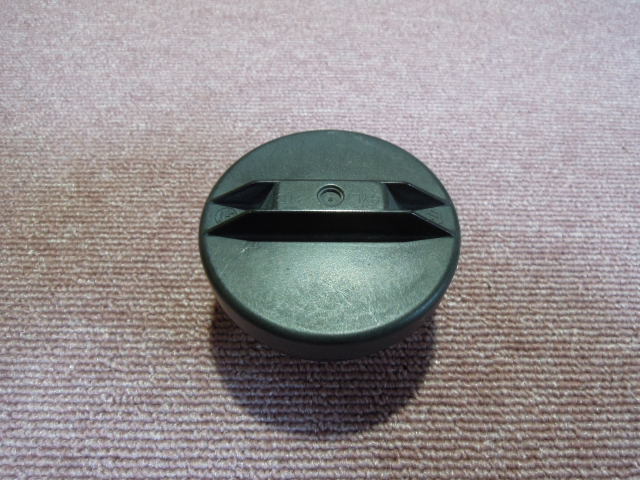 トヨタ カローラ NZE124 フューエルキャップ 燃料キャップ 給油口キャップ 中古 A1189拍卖