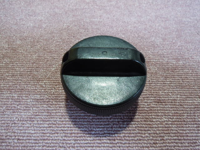 日産 サニー FNB14 フューエルキャップ 燃料キャップ 給油口キャップ 中古 A1196拍卖