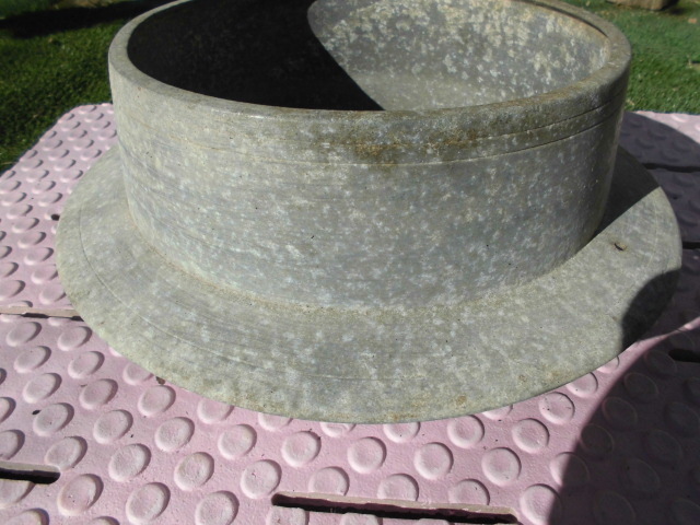 大きな羽釜 肉厚 羽径35センチ 口径26センチ 高さ22センチ 羽に穴2か所あります拍卖