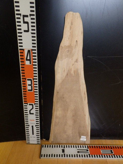 e3032238 黒柿●白●約51cm×17.8cm×2mm~1.5cm☆無垢板1枚板 木材 板 DIY 板材 天板 棚板 テーブル 看板 花台など種類豊富!拍卖