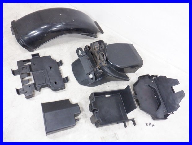 ◇C261 XJ750E 29R リアフェンダー 泥除け リアインナーフェンダー バッテリーケース 小物入れ 電装プレート 140拍卖