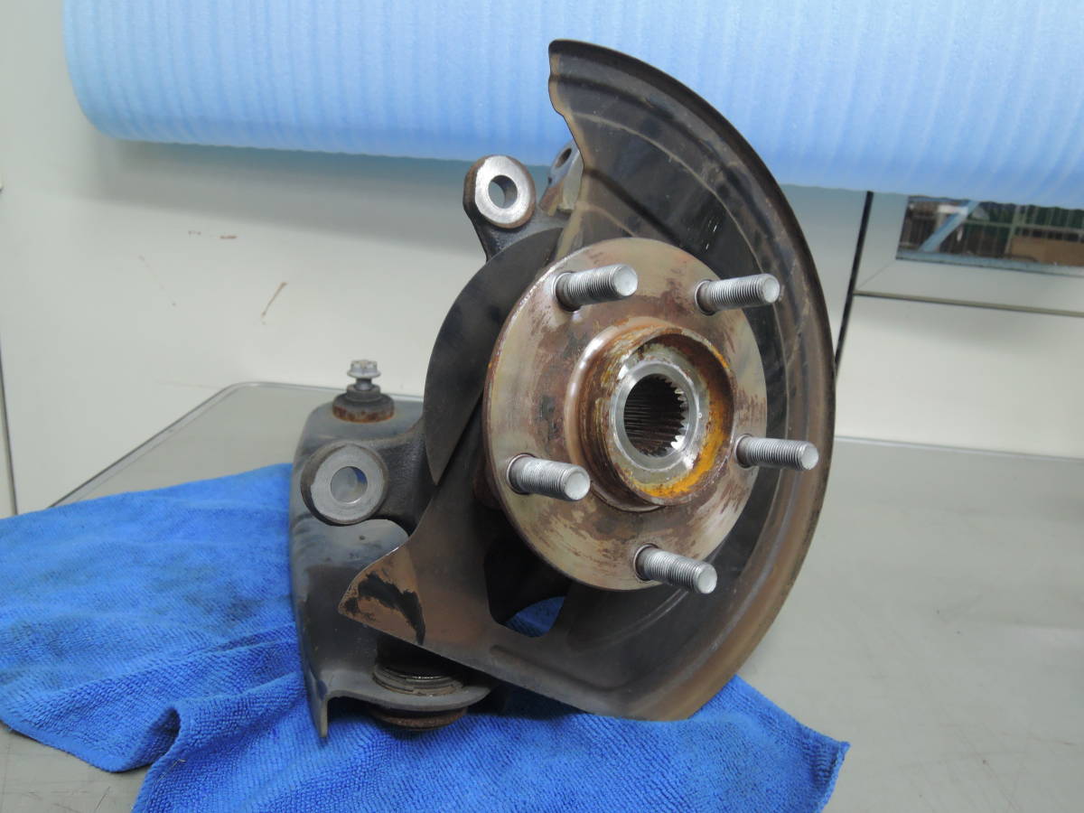 ・ ZE0 リーフ G 左 フロント ハブナックル アーム付き 助手席側 ベアリング 足回り 左前 N-6683拍卖