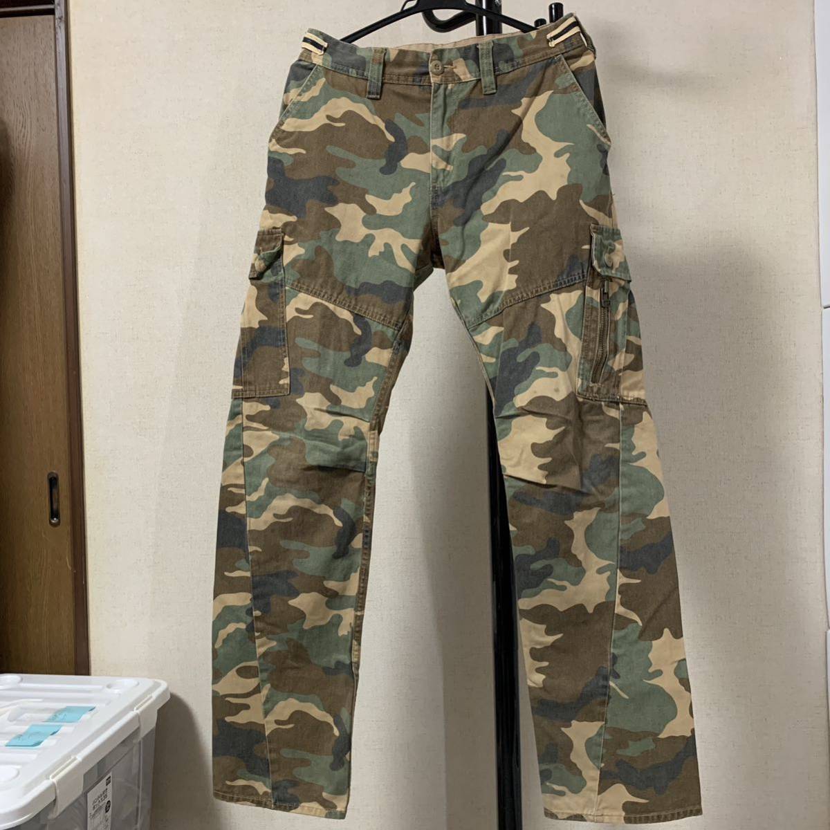 迷彩柄 ミリタリー カーゴパンツ / ウエスト76cm拍卖