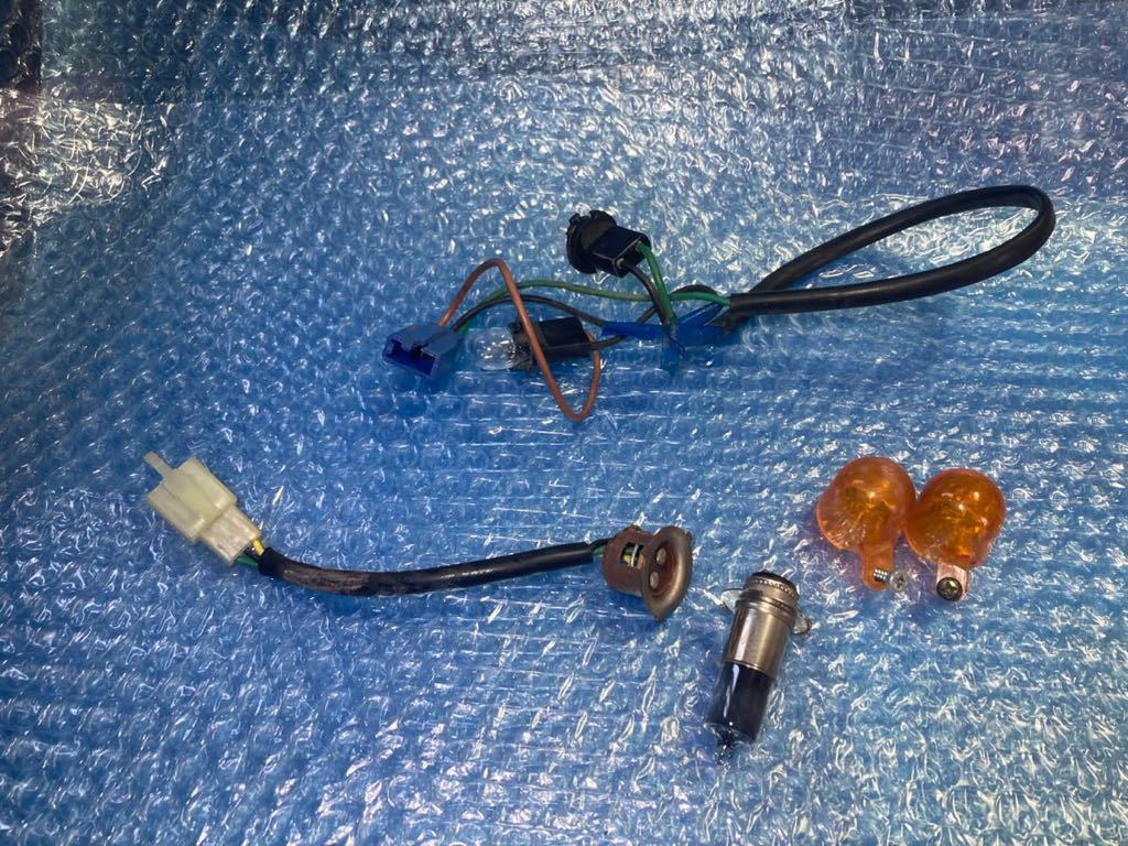 【1913】 ジョグ JOG FI SA55J ヘッドライト ウインカー ソケット 球は未確認拍卖