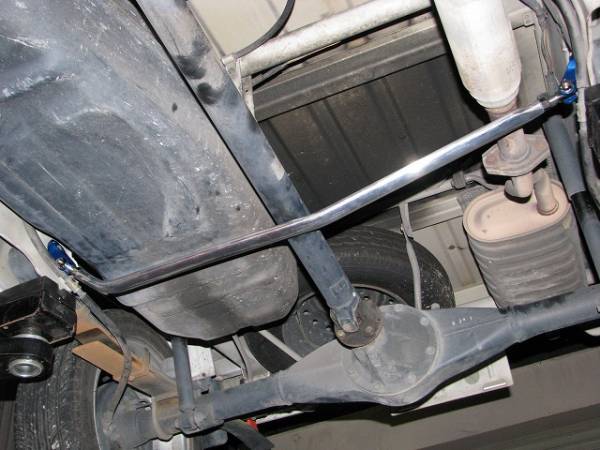 キャリートラック(DA63T)専用 リヤモノコックバー SZ0640-MOR-00(新品箱入り、税込み)拍卖