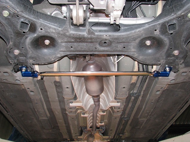 ノート e-power (HE12)専用フロントモノコックーバー(税込み価格)拍卖