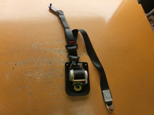 ジムニー 4型 左 シートベルト 平成6年 V-JA11V フロント 助手席 ワイルドウインド 21万km 即決あり拍卖
