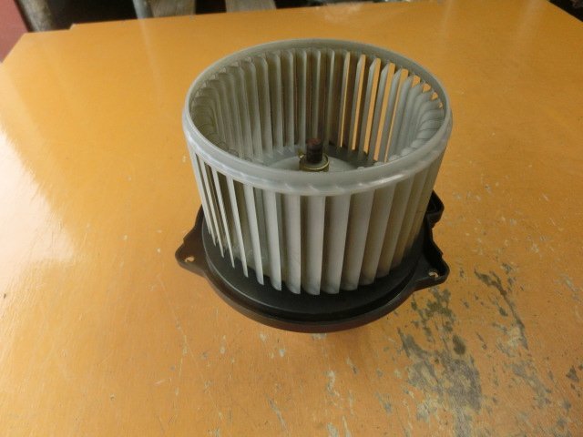 ジムニー 4型 ブロア モーター 平成16年 TA-JB23W ヒーター ファン 194000-0972 14.7万km XG 即決あり拍卖