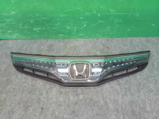 フィット DAA-GP1 ラジエータグリル ハイブリッド 71120-TF2-901拍卖