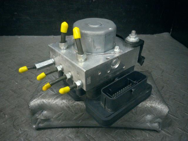 タント LA600S ABSアクチュエーター 44050-B2770拍卖